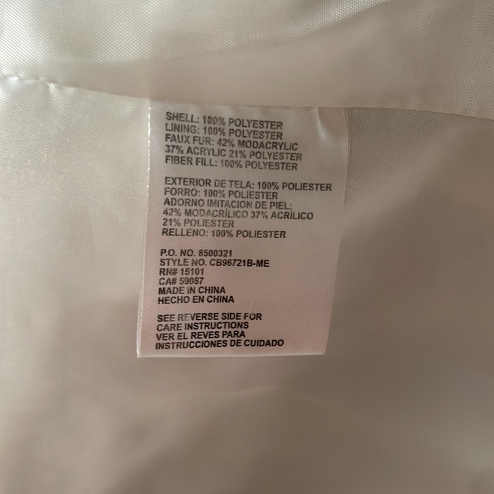 White Puffer Jacket - Picture 4 of 5